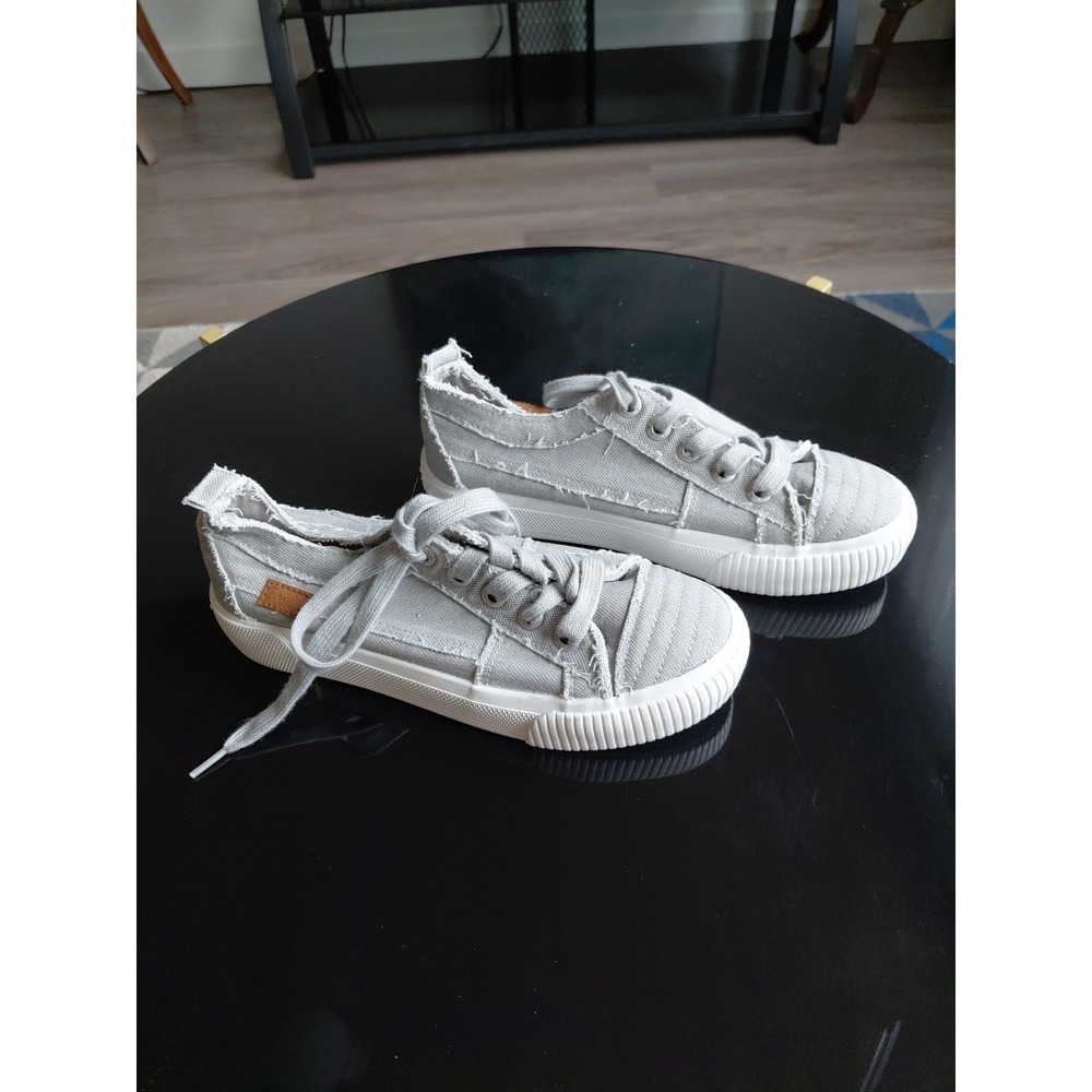 Blowfish Malibu Grey Women Sneakers Size 7